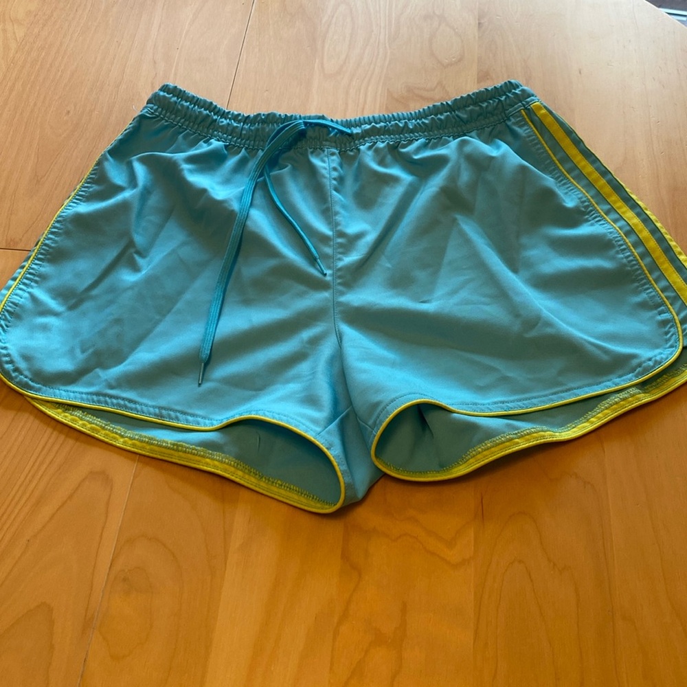 Woman sport shorts